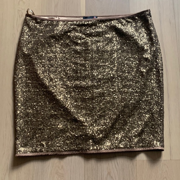 Gold sequin skirt - Picture 1 of 6